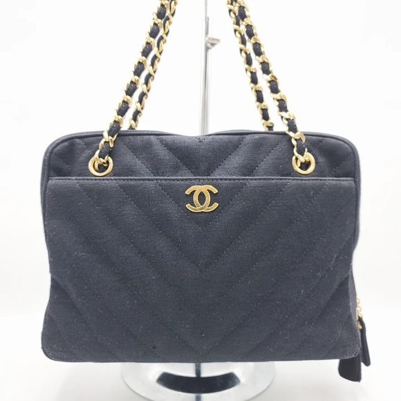 CHANEL Handbags - Chanel Chevron Jersey Shoulder Bag